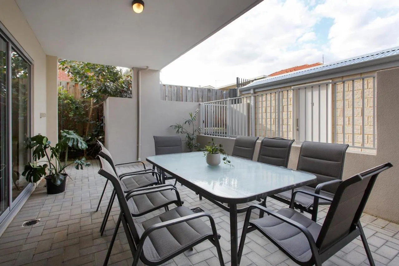 Suburban Living - 2 Bedroom Apartment Victoria Park Perth