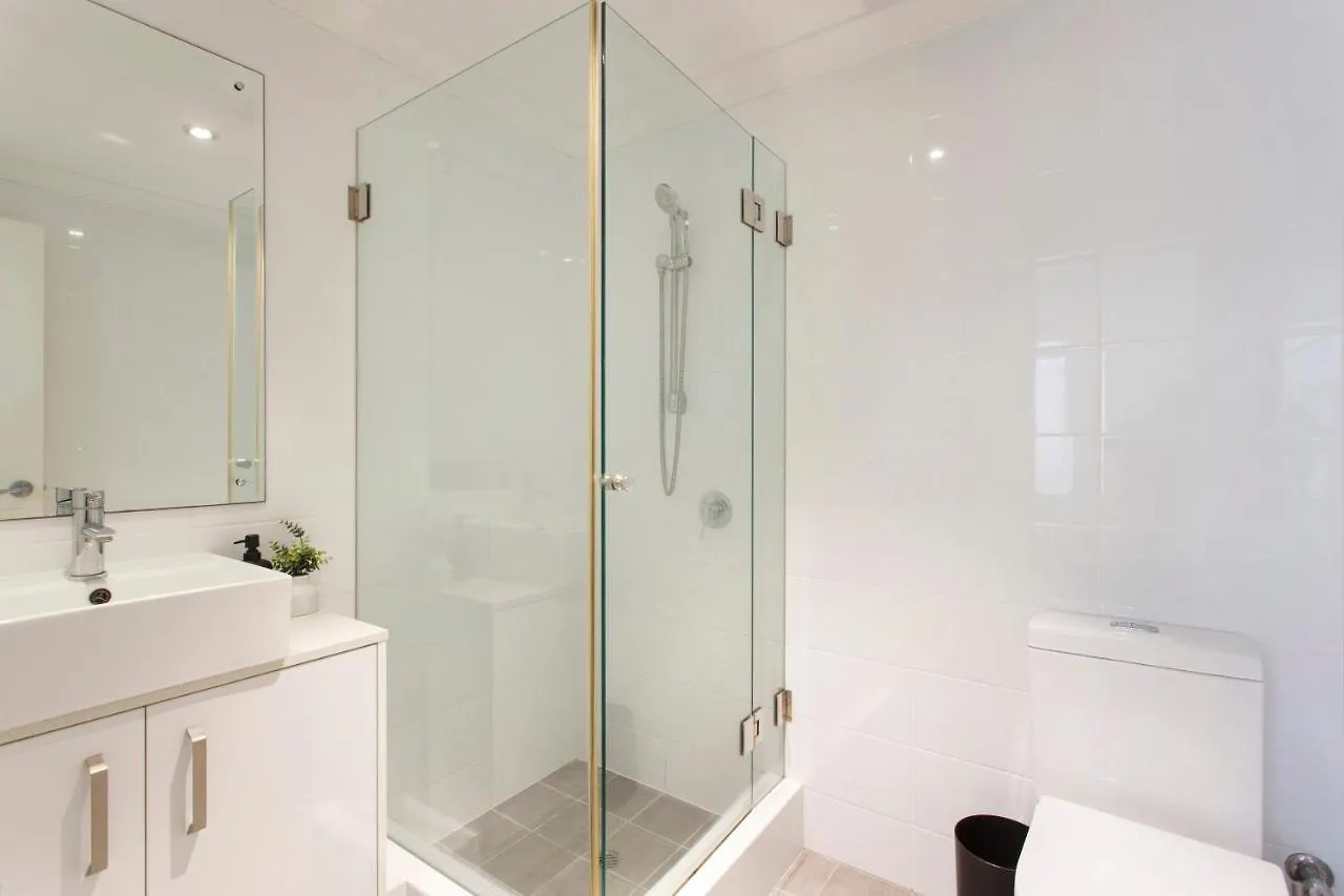 Suburban Living - 2 Bedroom Apartment Victoria Park Perth